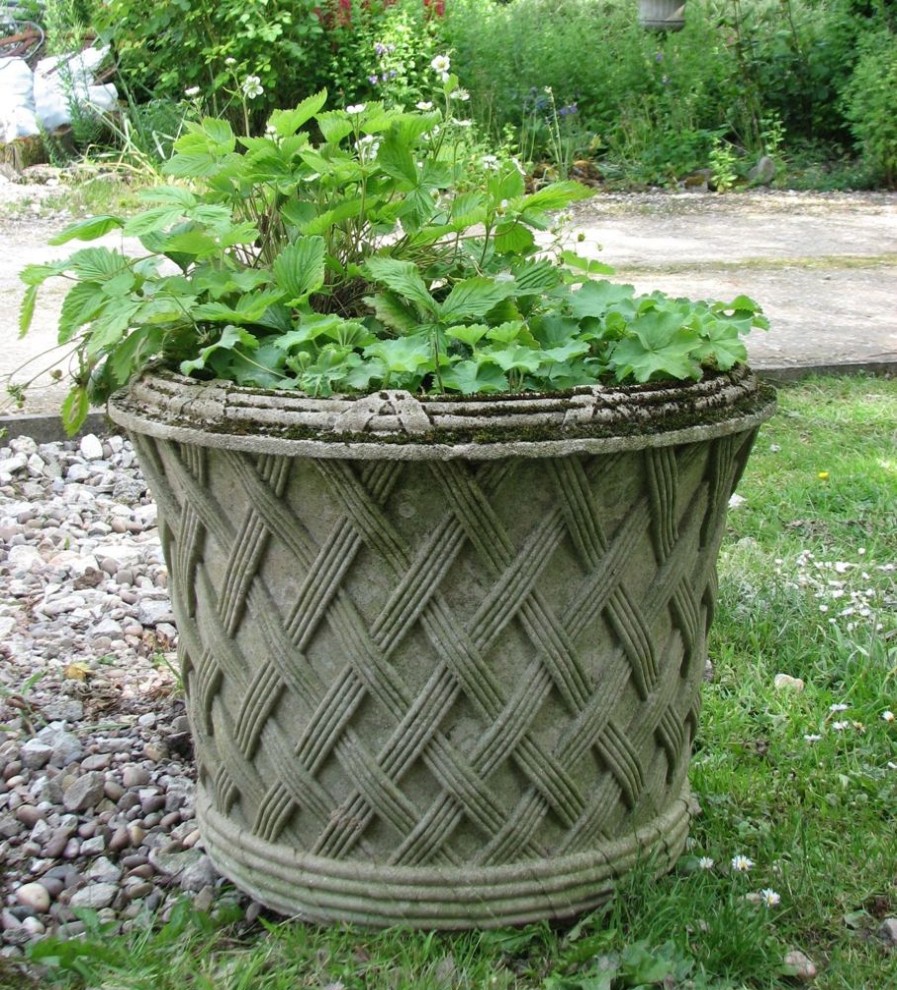 STATUES & SCULPTURES Jardinier Basket Weave 45Cm Stone Garden Planter Clearance