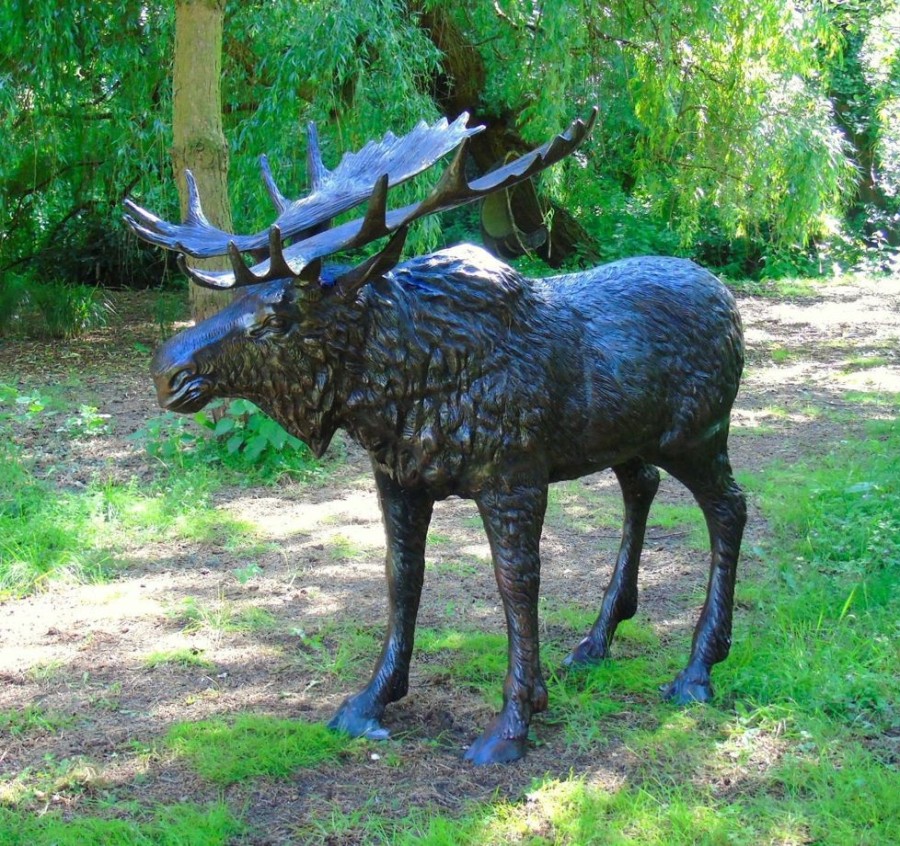 STATUES & SCULPTURES Wild Moose Life-Size Bronze Metal Garden Statue Online